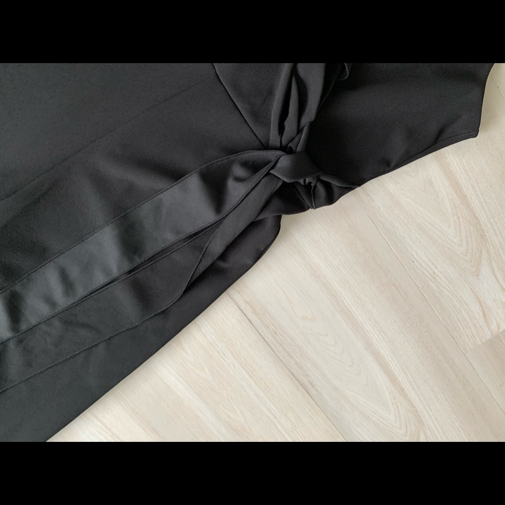 Unique and Classic jumpsuit with side slits - Picture 5 of 10